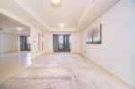 4 Bedroom Apartment to rent in Palm Jumeirah - picture 7 title=