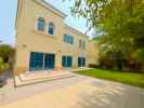 4 Bedroom Villa to rent in Jumeirah Park - picture 27 title=