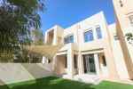 3 Bedroom Villa to rent in Reem